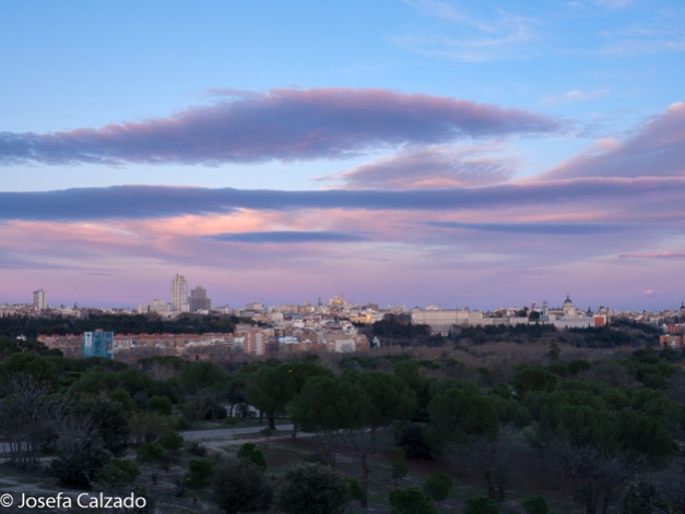 Panorámica del skyline de Madrid mientras esperamos la luna